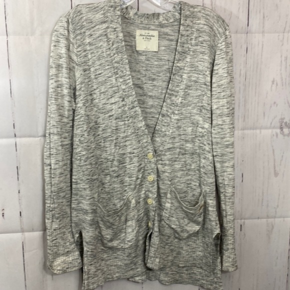 256. Abercrombie & Fitch cardigan size L - Picture 1 of 7